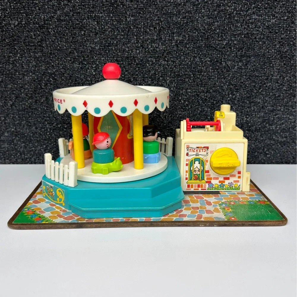 Vintage 1972 Fisher Price Little People Musical Merry-Go-Round Toy 991 Playset
